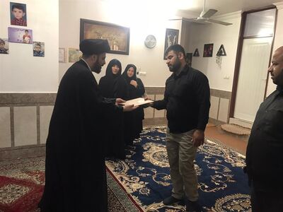 دیدار مدیرعامل شرکت آبیاری کرخه و شاوور با خانواده مدافع حرم


