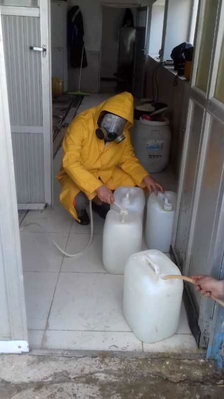 تهیه و ارسال 20 هزار لیتر مواد ضدعفونی کننده به مناطق محروم