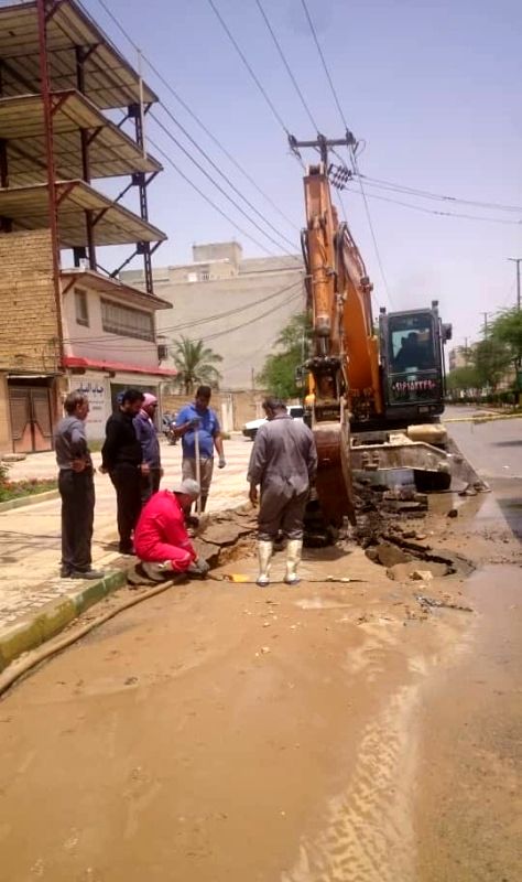 تعمیر خط انتقال 450 میلیمتر فلزی آبرسانی به هندیجان