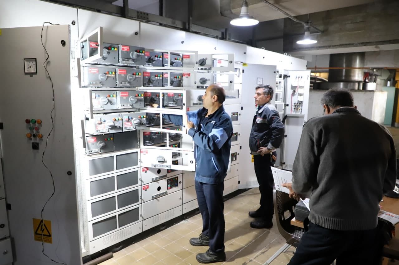 نصب و راه اندازی تابلوهای مصرف داخلی نیروگاه سد دز