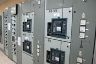 بریکرهای مصرف داخلی پست ۴۰۰ کیلوولت سد شهید عباسپور تعویض شد