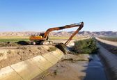  اتمام 95 درصدی عملیات لایروبی، لجن برداری و بوته کنی در سطح شبکه های آبیاری زهره و جراحی