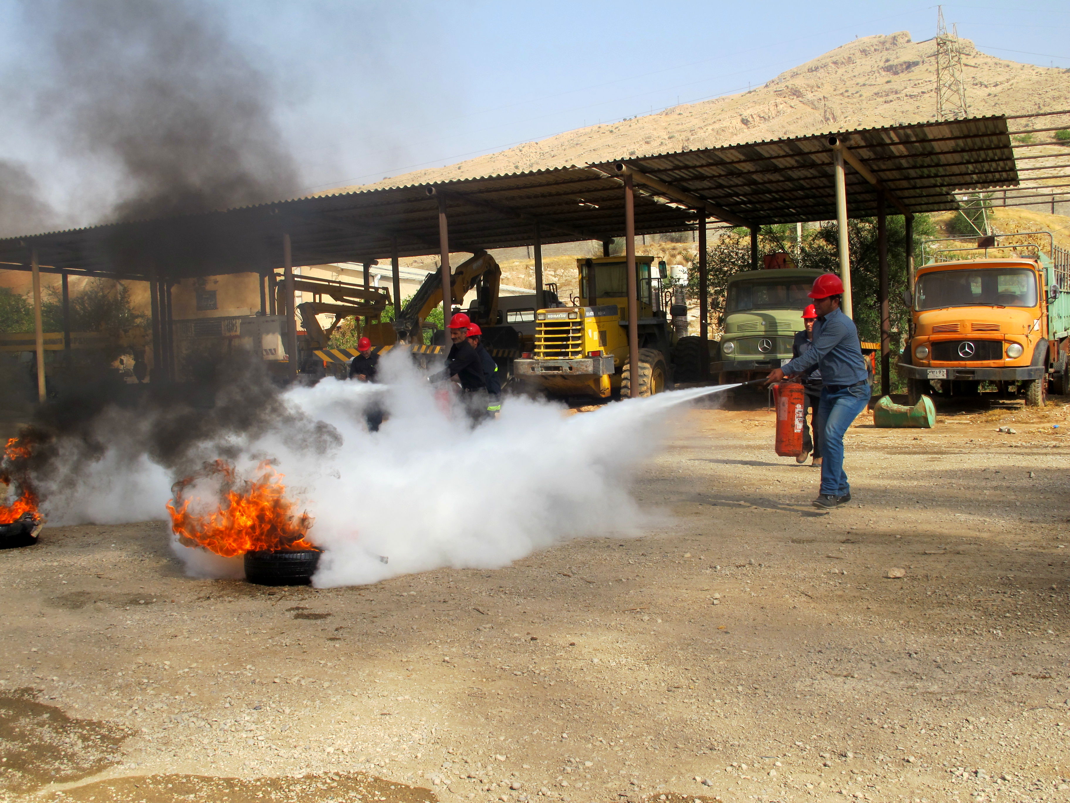 برگزاری مانور عملیاتی HSE و پدافند غیرعامل در سد و نیروگاه شهید عباسپور