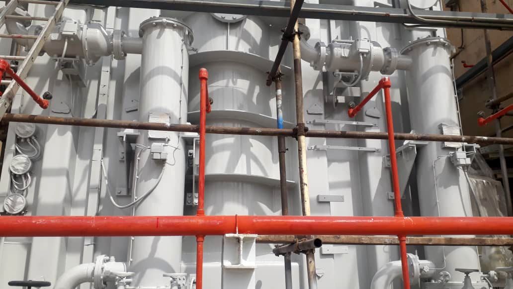 رنگ آمیزی ترانس های قدرت واحد هفت نیروگاه دوم سد و نیروگاه شهید عباسپور