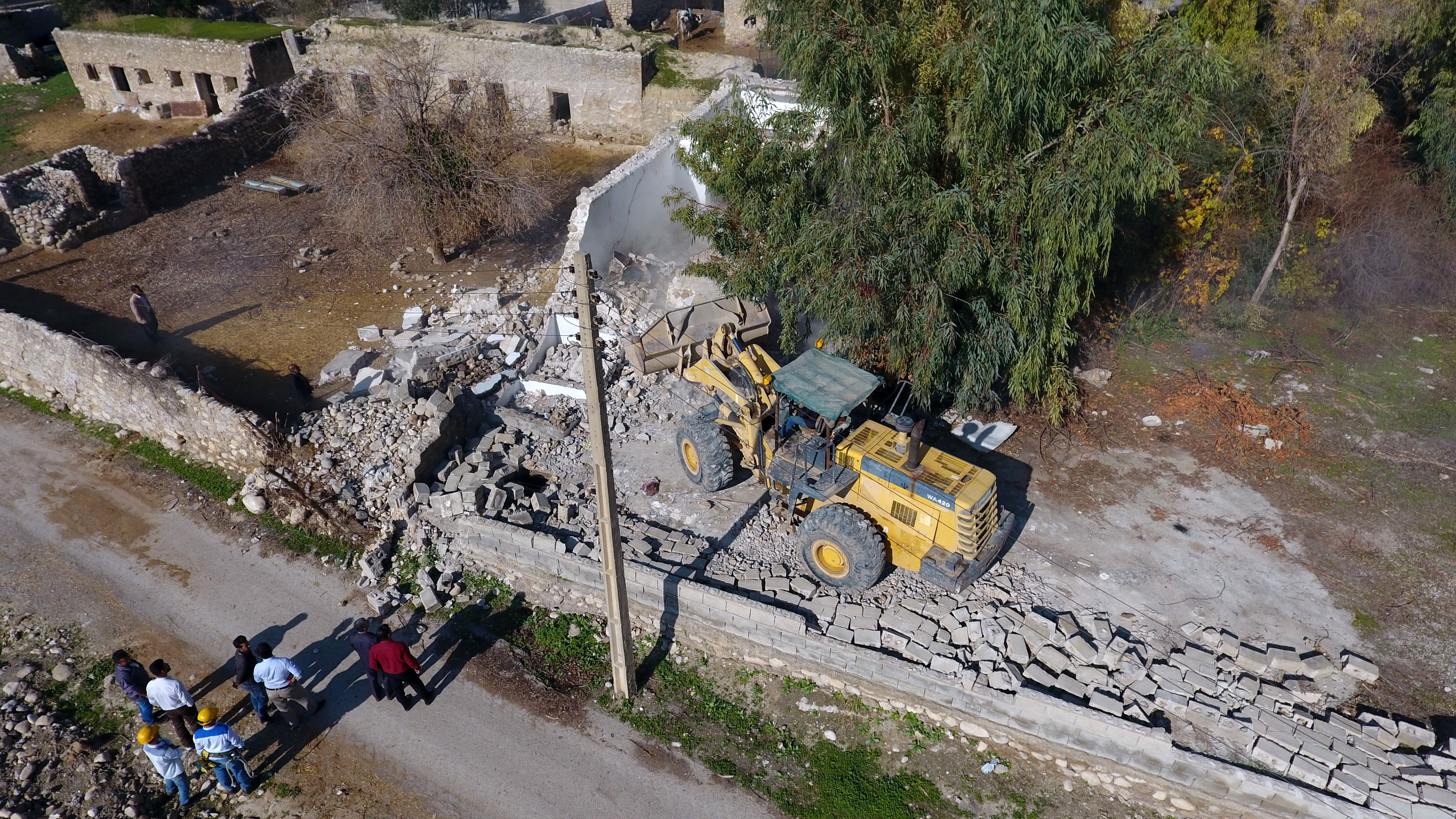  تصرفات غیرمجاز در حریم بستر دریاچه سد مخزنی جره تخریب شد