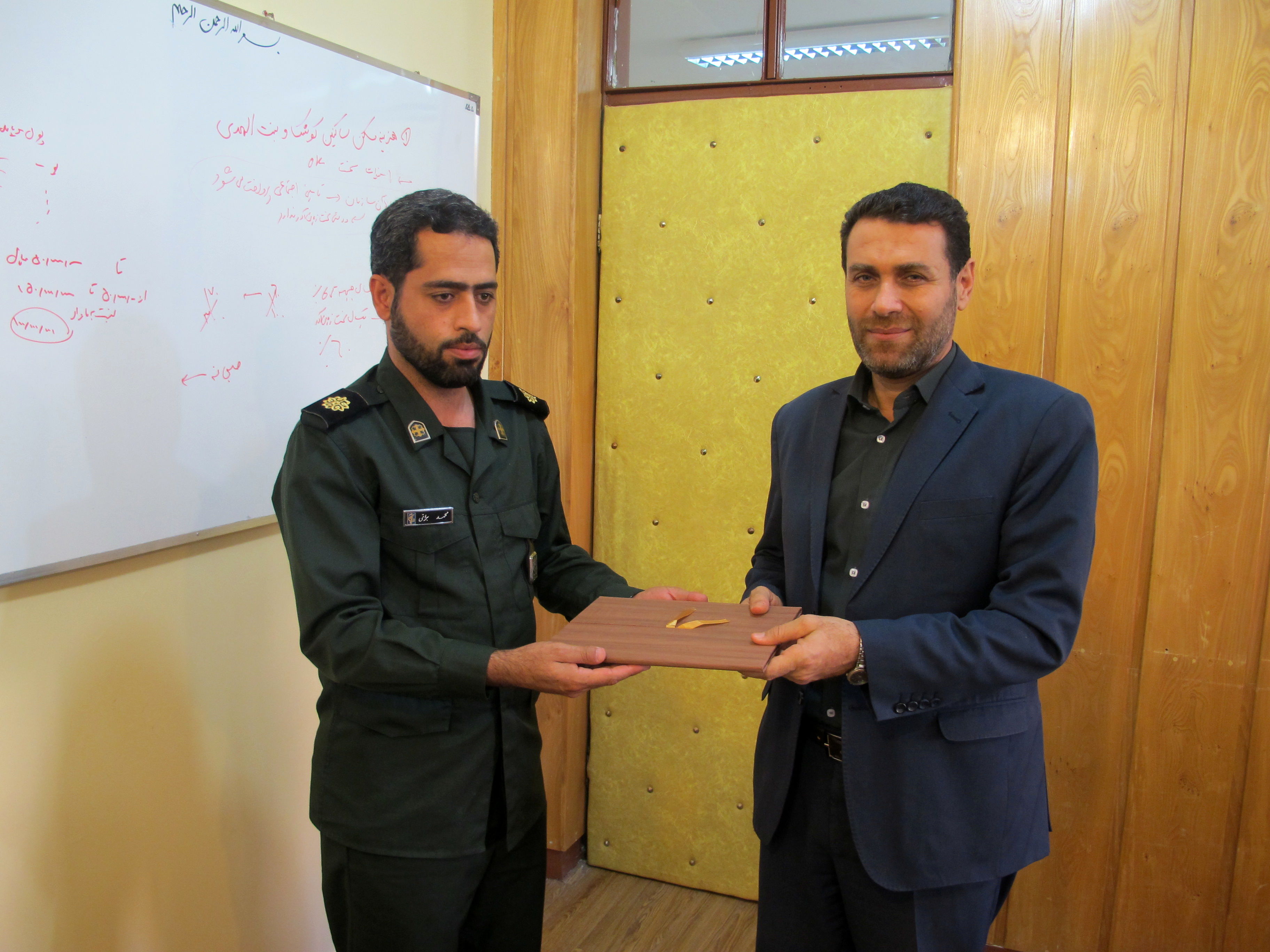 قدردانی فرمانده ناحیه مقاومت بسیج شهرستان اندیکا از مدیرعامل سد و نیروگاه شهید عباسپور