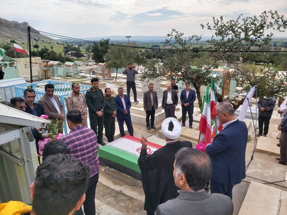 مراسم تجلیل از مقام شامخ شهید در شرکت کارون بزرگ برگزار شد