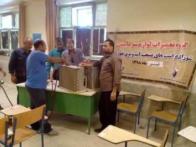 تداوم خدمات رسانی سازمان آب وبرق خوزستان در مناطق سیل زده یکاویه و عنافچه 